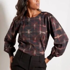 Evereve Multicolor Long Sleeve Top size Small